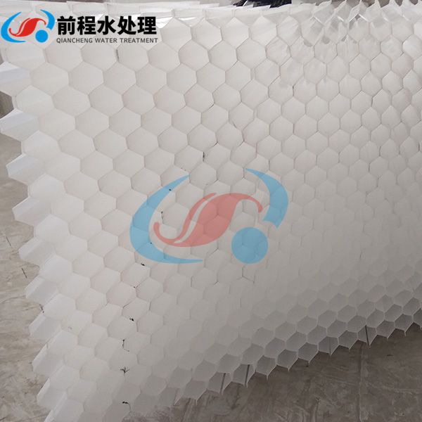 1603003982658257.jpg 斜管填料.jpg